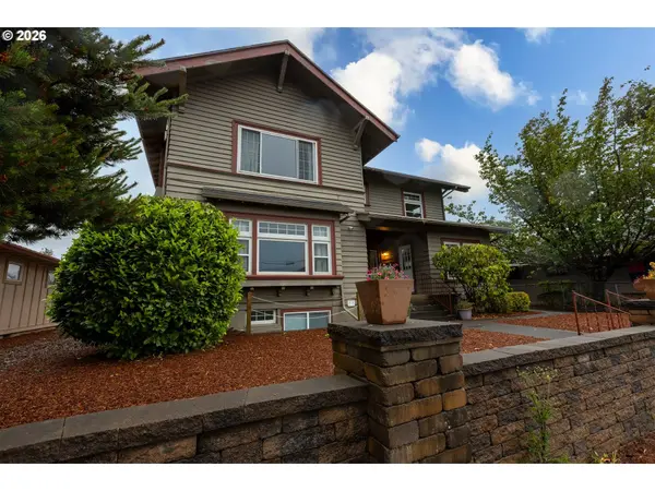 2306 3RD ST, Tillamook, OR 97141