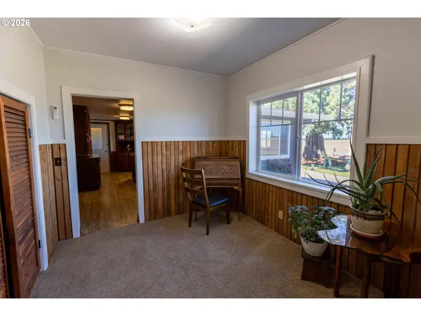 5686 WACONDA RD, Salem, OR 97305