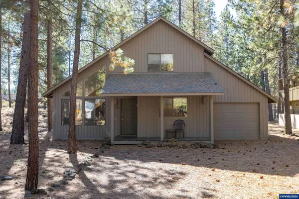 10 Ashwood Ln