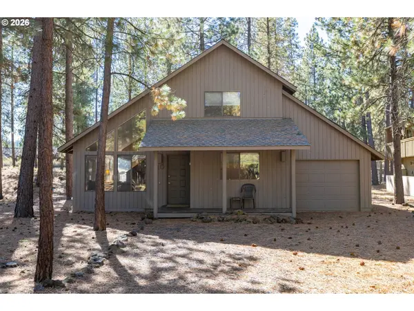 10 ASHWOOD LN