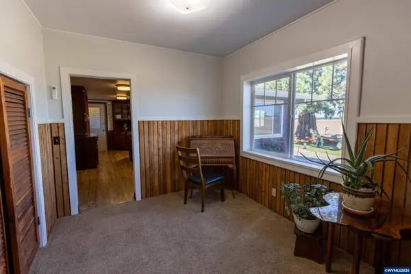 5686 Waconda Rd NE, Salem, OR 97305