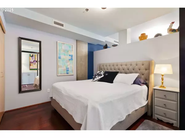 1221 SW 10TH AVE #809, Portland, OR 97205