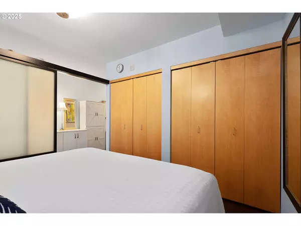 1221 SW 10TH AVE #809, Portland, OR 97205