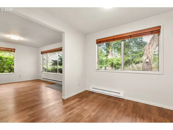4222 SW HUME ST, Portland, OR 97219