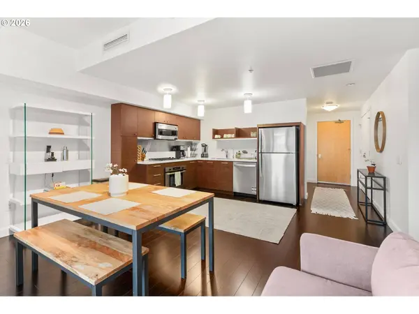 3601 S RIVER PKWY #305, Portland, OR 97239