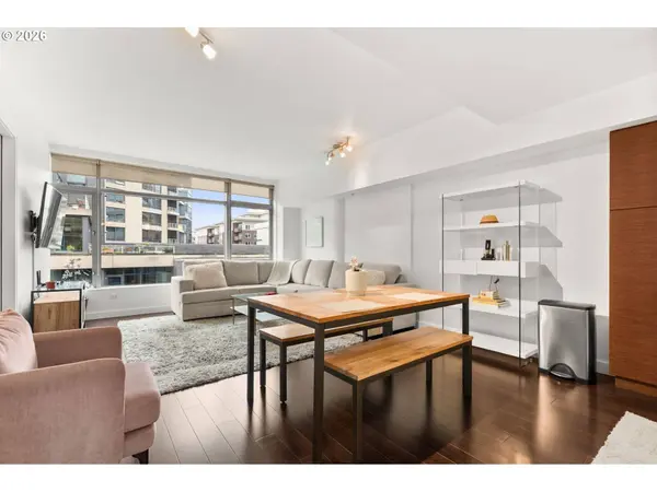 3601 S RIVER PKWY #305, Portland, OR 97239