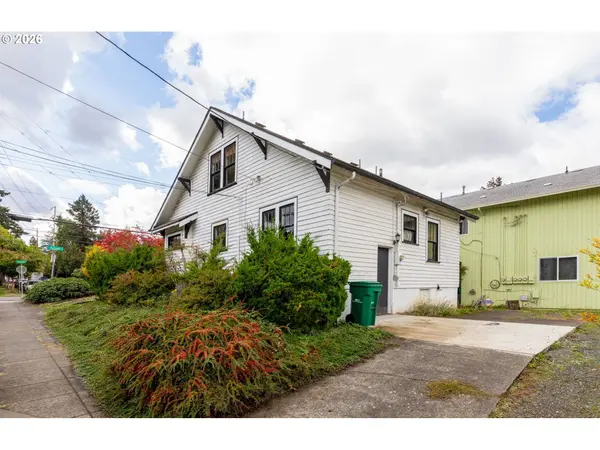 6055 E BURNSIDE ST, Portland, OR 97215