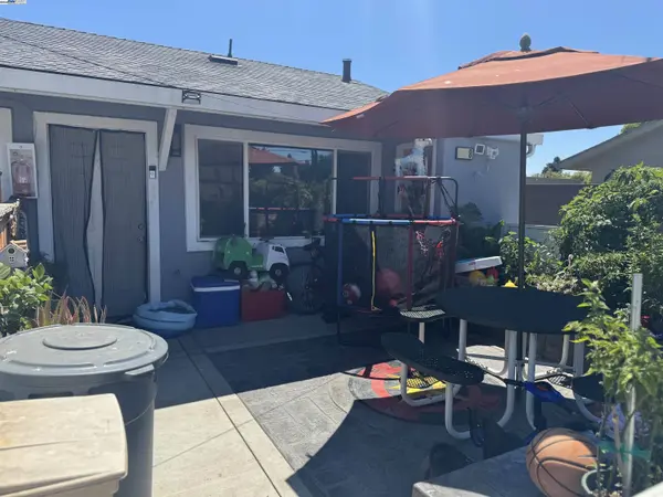 2118 Addison Ave, East Palo Alto, CA 94303