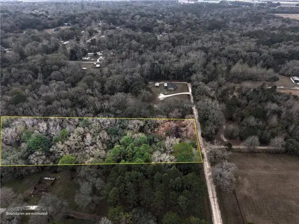 10775 Pine RD, Grand Bay, AL 36541