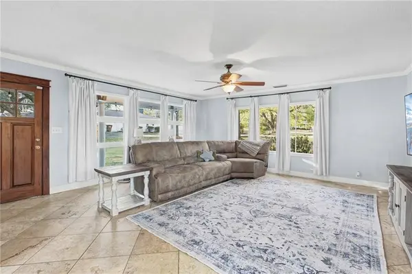 4207 Burma RD, Mobile, AL 36693