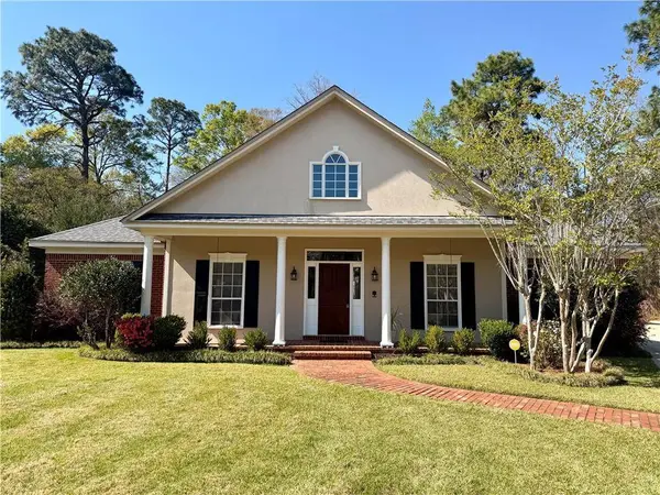 1100 Savannah DR, Mobile, AL 36609