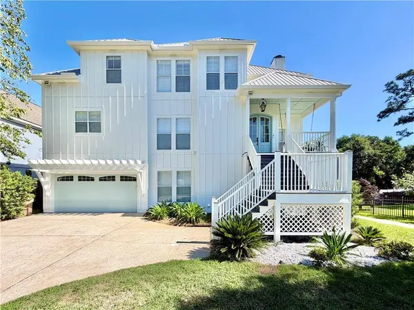 5606 Gulf Creek CIR, Theodore, AL 36582