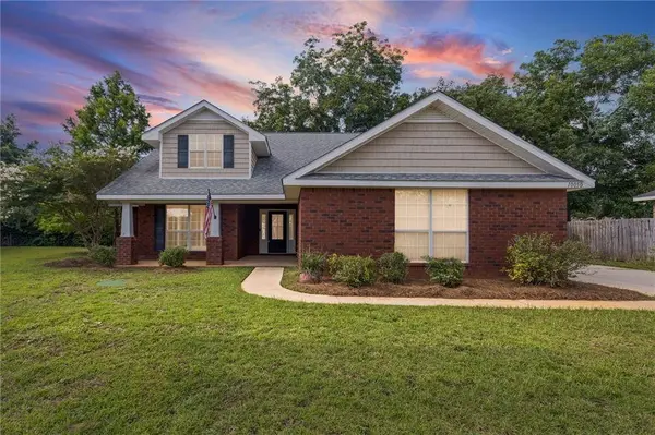 10050 Thresher CT, Mobile, AL 36695