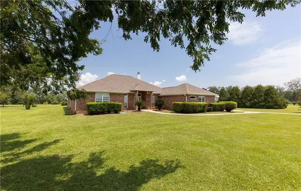 16311 Old Brady RD, Bay Minette, AL 36507