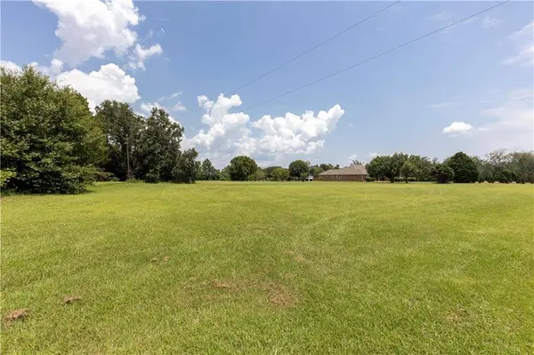 16311 Old Brady RD, Bay Minette, AL 36507