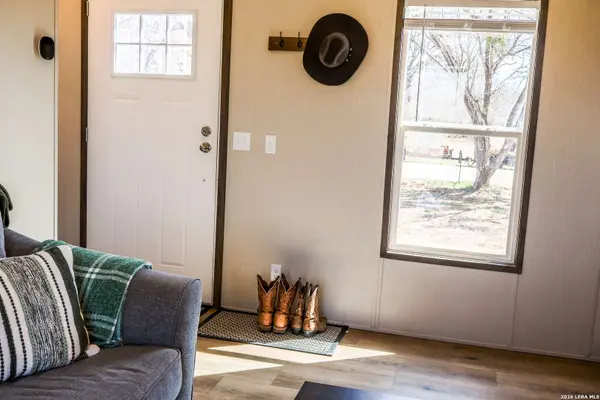 3131 sandy elm, La Vernia, TX 78121