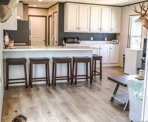 3131 sandy elm, La Vernia, TX 78121