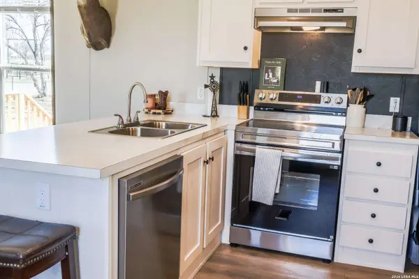 3131 sandy elm, La Vernia, TX 78121