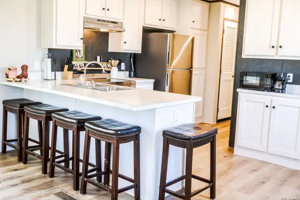 3131 sandy elm, La Vernia, TX 78121