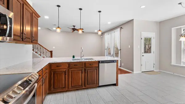 21111 Encino Oaks, San Antonio, TX 78259