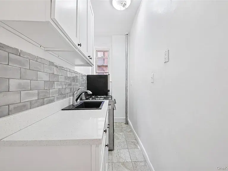 41-25 44th St #c5, Sunnyside, NY 11104