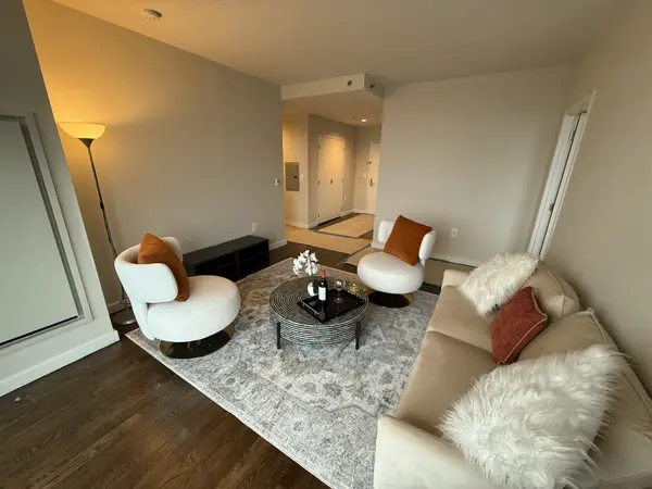 12-15 Broadway #405, Astoria, NY 11106