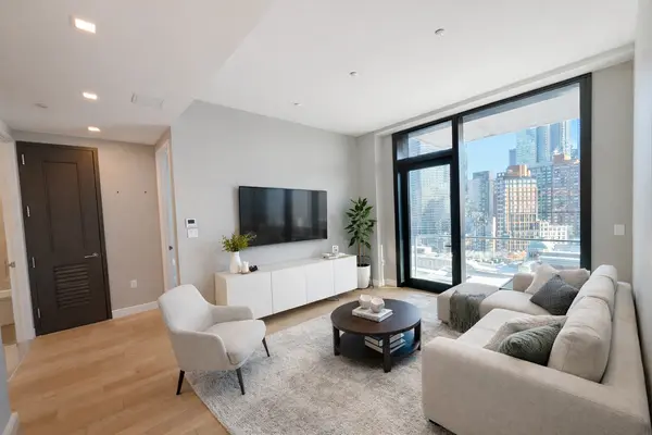 45-30 Pearson St #14D, Long Island City, NY 11101