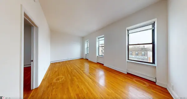 Steinway St #2, Astoria, NY 11103