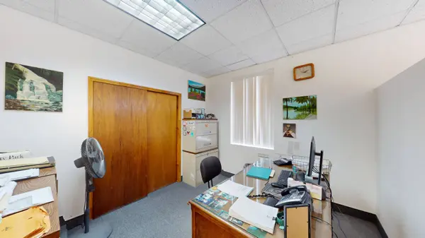 31-21 31st St #4, Astoria, NY 11106