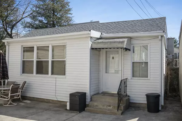 21-51 48th St, Astoria, NY 11105