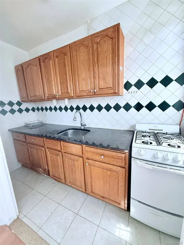 50-05 43rd AVE #2F, Woodside, NY 11377