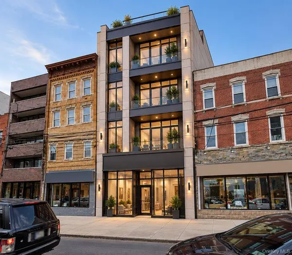 2213 Astoria BLVD, Astoria, NY 11102