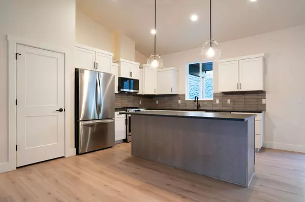 505 Rosewood Dr, Bellevue, ID 83313