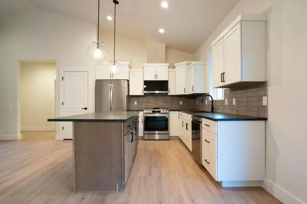 505 Rosewood Dr, Bellevue, ID 83313