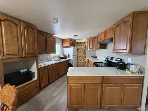 117 E 5th St, Shoshone, ID 83352