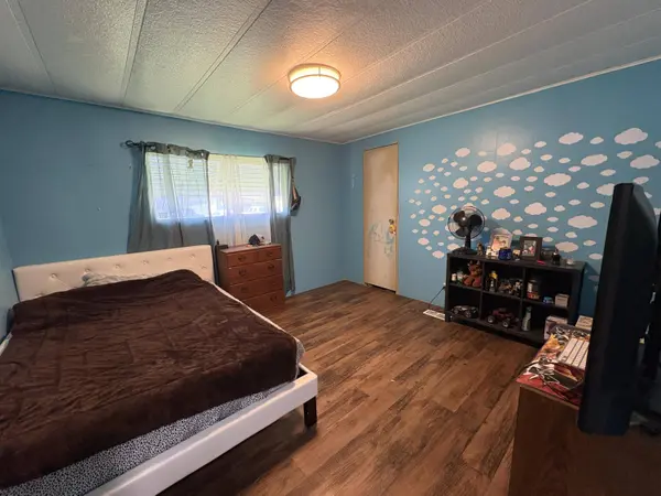 117 E 5th St, Shoshone, ID 83352