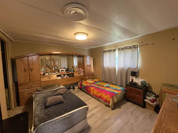 117 E 5th St, Shoshone, ID 83352
