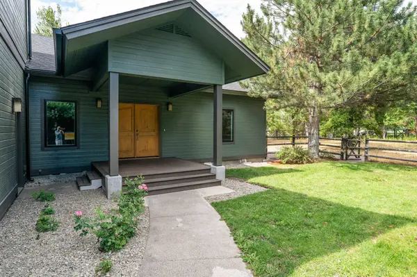 320 Deerwood Dr, Hailey, ID 83333