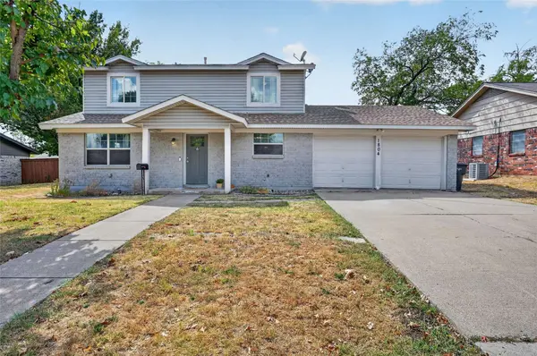 1804 Mims ST, Fort Worth, TX 76112