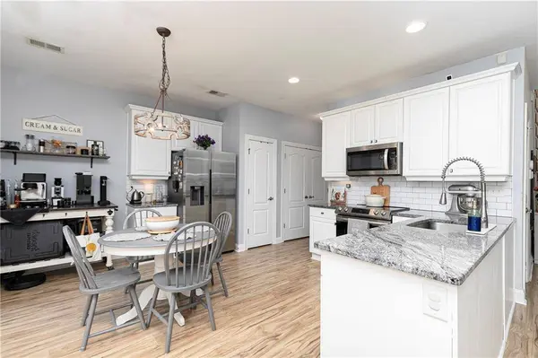 2813 Dominion LN NW #5, Kennesaw, GA 30144