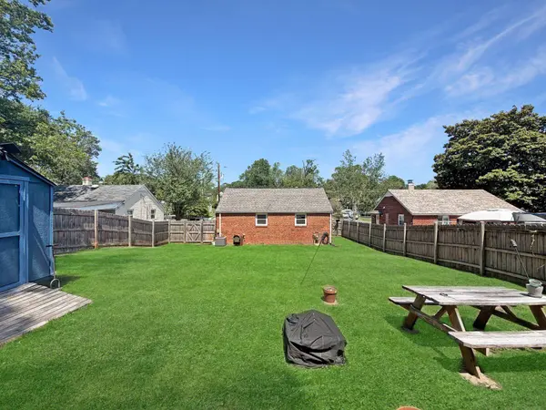 4202 73RD AVE, Hyattsville, MD 20784