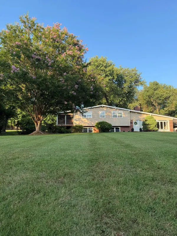 1714 BALDWIN DR, Millersville, MD 21108
