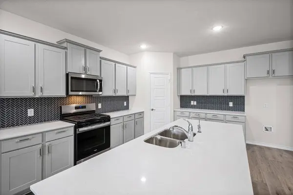 6036 Tudor Place, Celina, TX 76227
