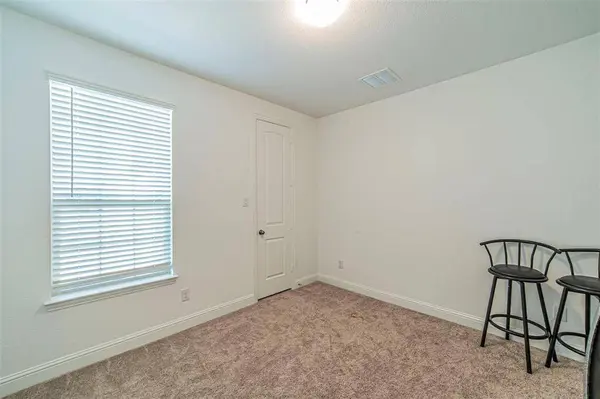 1190 Blazingstar Drive, Haslet, TX 76052