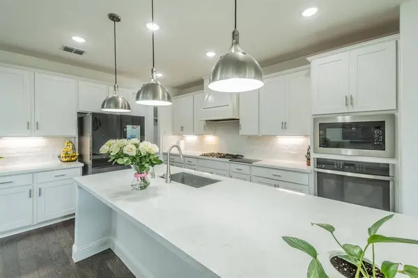 1301 Cypress Court, Northlake, TX 76226