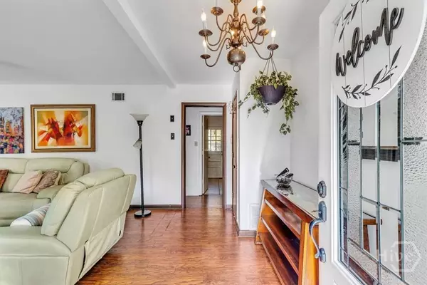 730 Windsor RD, Savannah, GA 31419