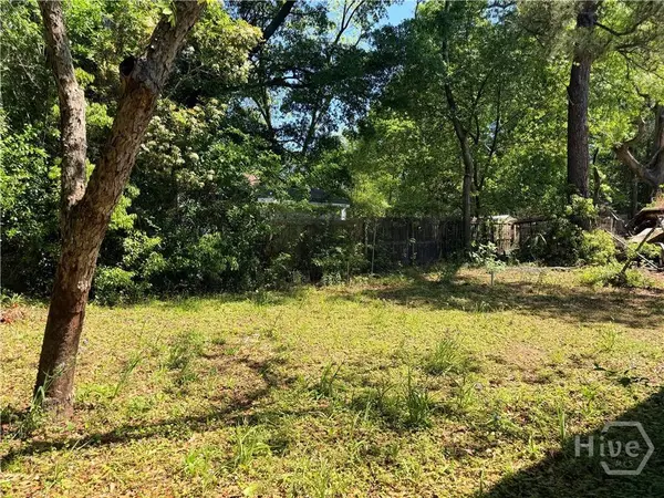 2156 New York AVE, Savannah, GA 31404