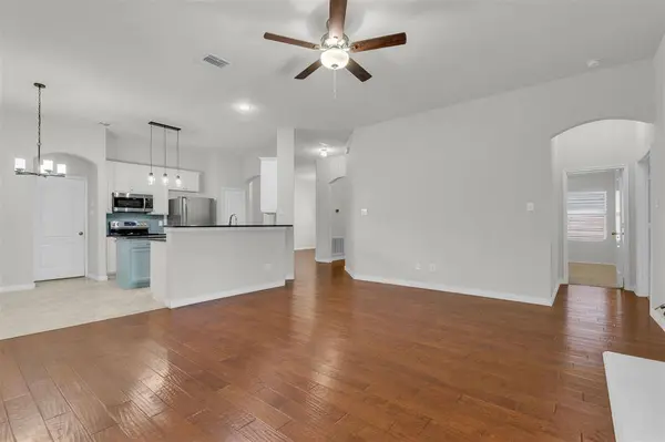 517 Highmoor Court, Oak Point, TX 75068