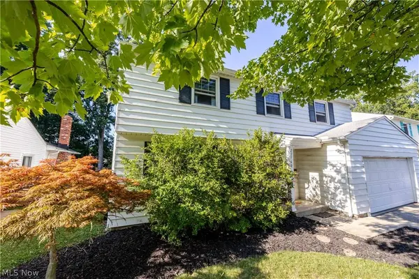 22760 Esther AVE, Fairview Park, OH 44126