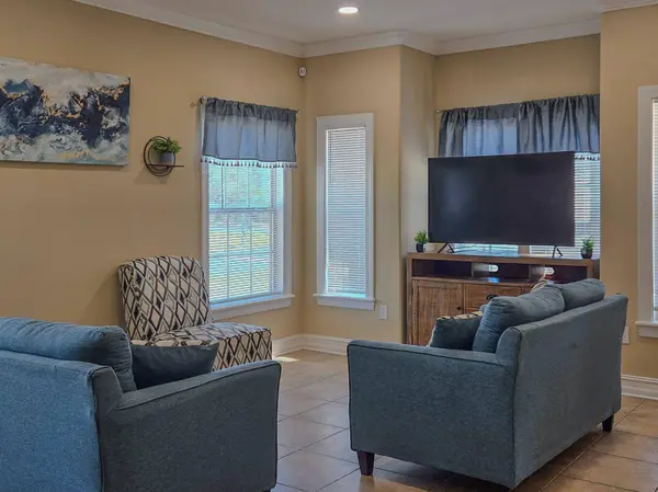 42 CHURCHILL Drive, Crawfordville, FL 32327